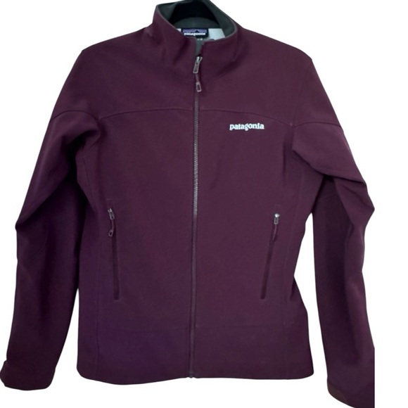 💜PATAGONIA Women's Jacket in Burgundy - Picture 1 of 5